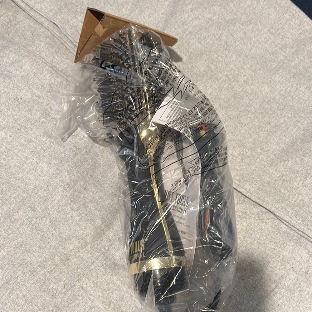 Hot Tools One-Step Pro Blowout Styler - Black and Gold - Picture 2 of 4